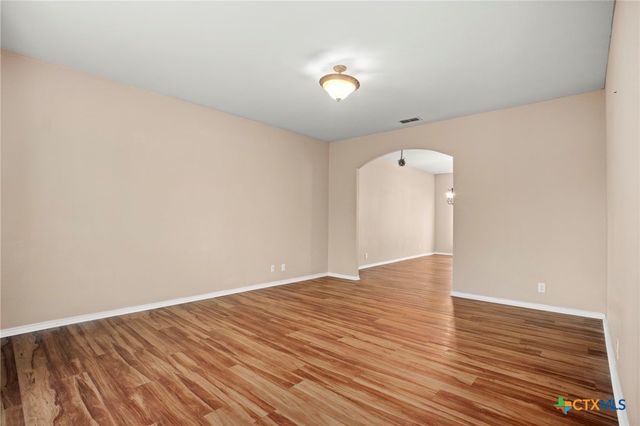 175 Plantation Drive, Seguin, TX 78155