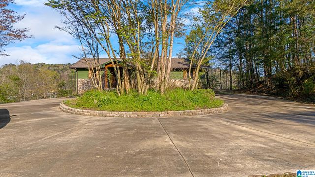 243 PINE RIDGE ROAD, Bessemer, AL 35023