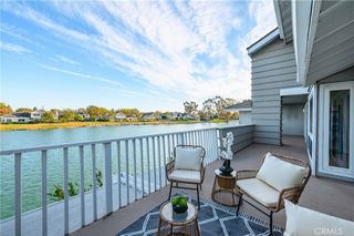 25 LakeView 60, Irvine, CA 92604