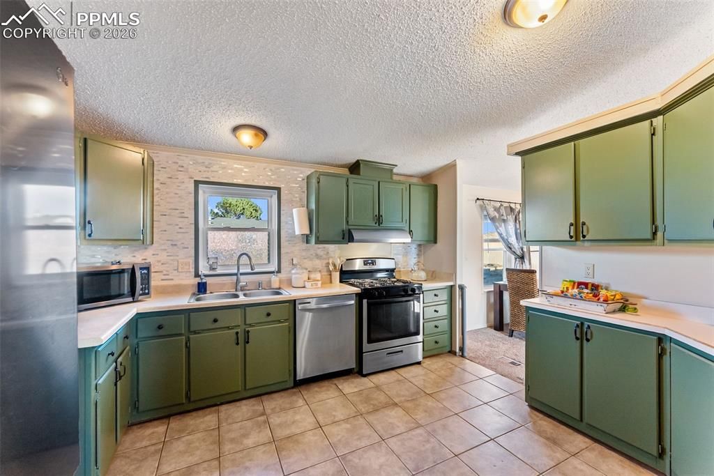 Image 13 of property listing at 23750 Jayhawk Avenue, Colorado Springs, CO 80928