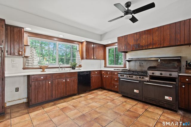190 Beaver Dam Access Road, Stratford, CT 06614