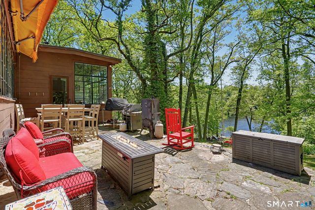 190 Beaver Dam Access Road, Stratford, CT 06614
