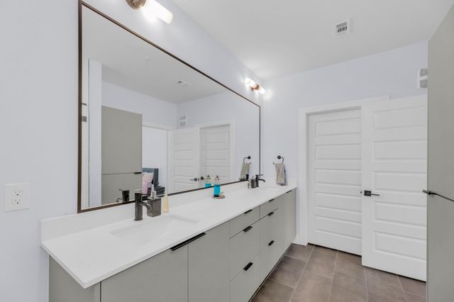 2500 Longview ST 323, Austin, TX 78705