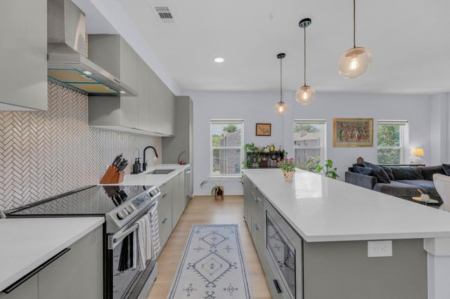 2500 Longview ST 323, Austin, TX 78705