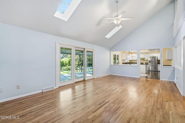 2716 Stoneleigh Drive, Toledo, OH 43617