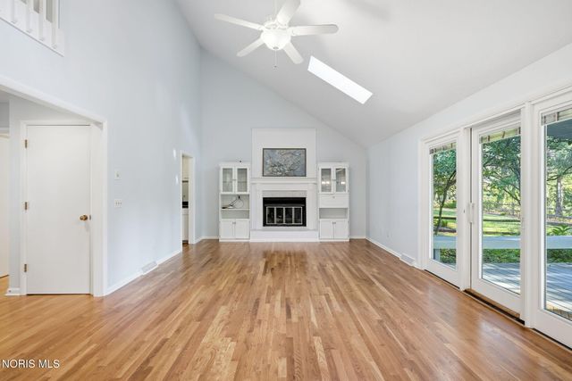 2716 Stoneleigh Drive, Toledo, OH 43617