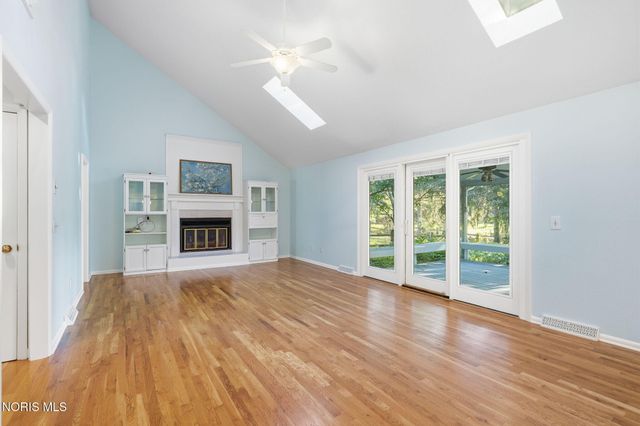 2716 Stoneleigh Drive, Toledo, OH 43617