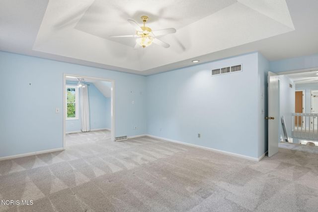 2716 Stoneleigh Drive, Toledo, OH 43617