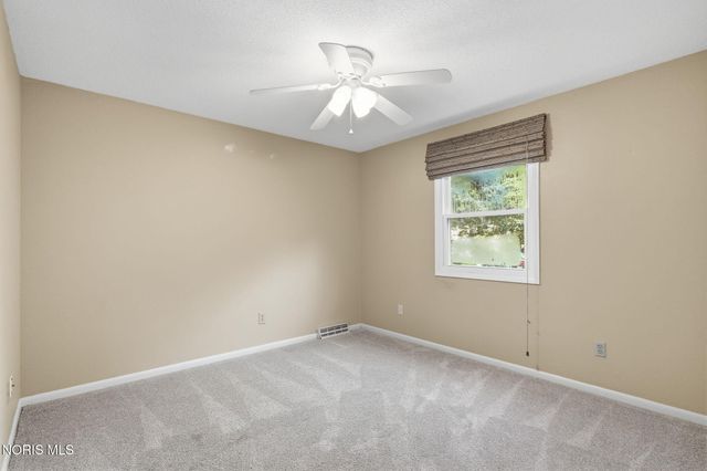 2716 Stoneleigh Drive, Toledo, OH 43617