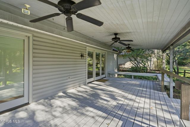 2716 Stoneleigh Drive, Toledo, OH 43617