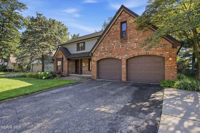 2716 Stoneleigh Drive, Toledo, OH 43617