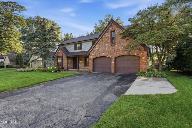 2716 Stoneleigh Drive, Toledo, OH 43617
