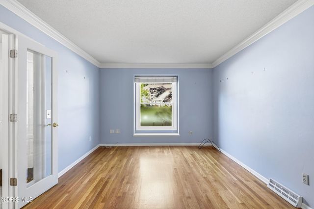 2716 Stoneleigh Drive, Toledo, OH 43617