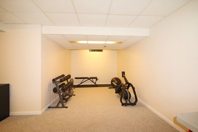 1017 Mayfair Drive, Libertyville, IL 60048