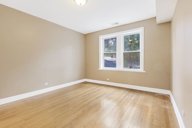 1747 W Pratt Boulevard 2N, Chicago, IL 60626