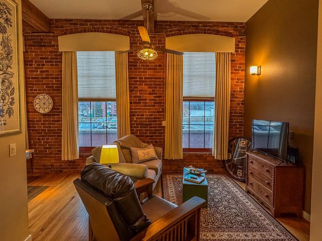 37 Church St Apt 3, Keene, NH 03431