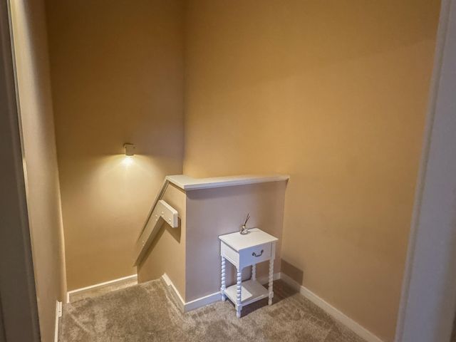 37 Church St Apt 3, Keene, NH 03431