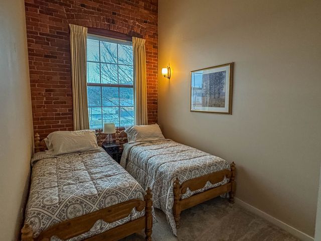 37 Church St Apt 3, Keene, NH 03431