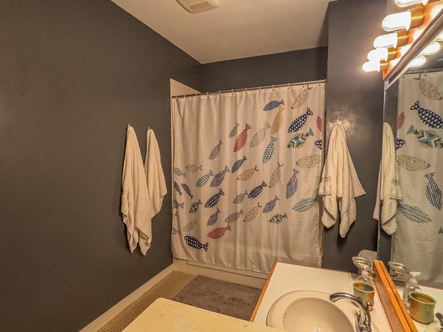 37 Church St Apt 3, Keene, NH 03431