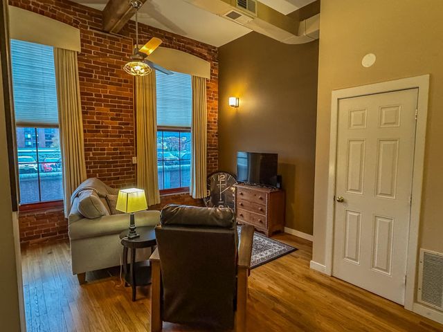 37 Church St Apt 3, Keene, NH 03431