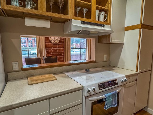 37 Church St Apt 3, Keene, NH 03431