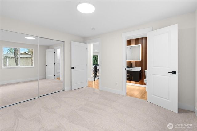 5055 W 33rd Court NE, Tacoma, WA 98422