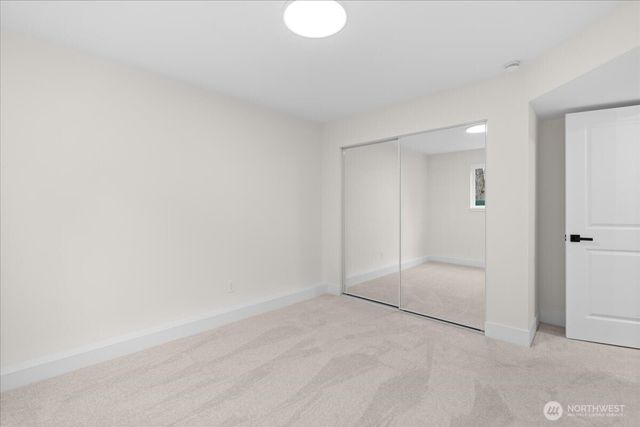 5055 W 33rd Court NE, Tacoma, WA 98422