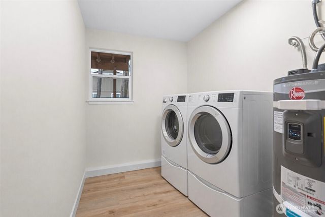 5055 W 33rd Court NE, Tacoma, WA 98422