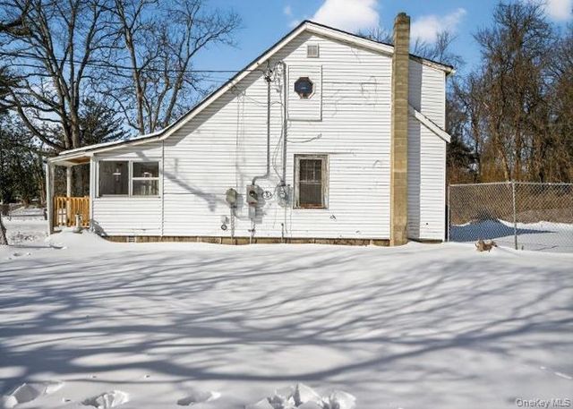 46 Lake Drive, Wyandanch, NY 11798