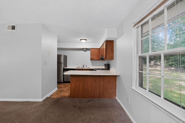 102 Winterhaven Road, Spartanburg, SC 29301