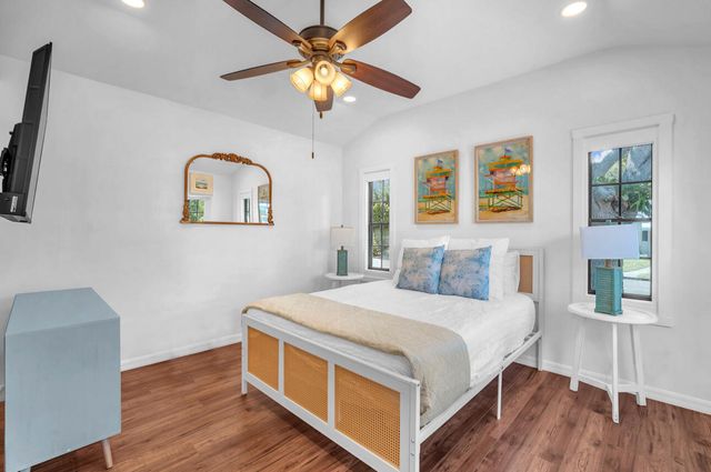 528 N Palmway, Lake Worth Beach, FL 33460