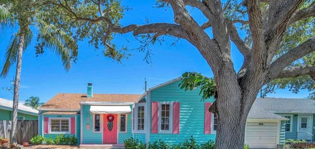 528 N Palmway, Lake Worth Beach, FL 33460