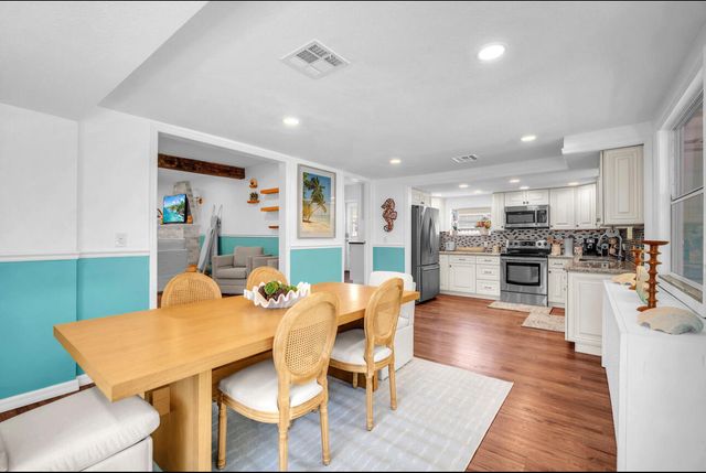 528 N Palmway, Lake Worth Beach, FL 33460