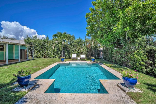 528 N Palmway, Lake Worth Beach, FL 33460