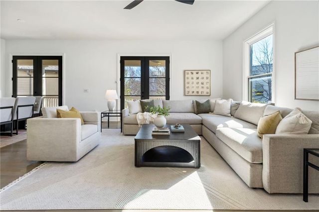 916 Ives SE Lane, Atlanta, GA 30316