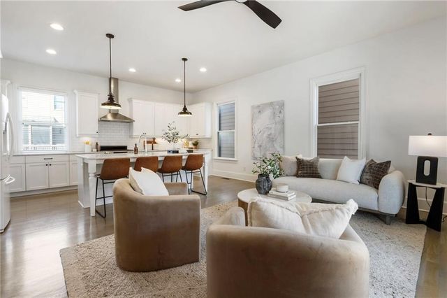 916 Ives SE Lane, Atlanta, GA 30316