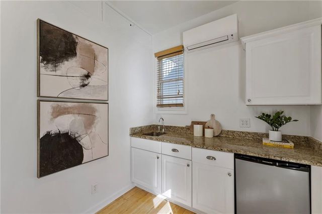 916 Ives SE Lane, Atlanta, GA 30316