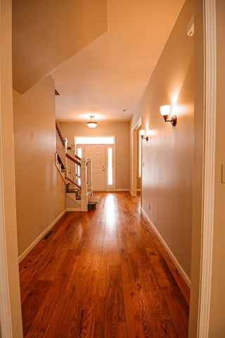 266 Paul Revere Drive, Chesterton, IN 46304