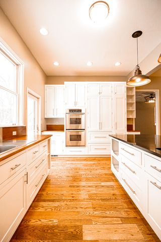 266 Paul Revere Drive, Chesterton, IN 46304