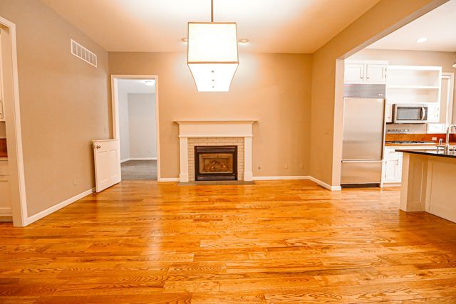 266 Paul Revere Drive, Chesterton, IN 46304