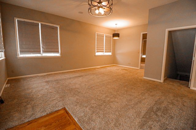 266 Paul Revere Drive, Chesterton, IN 46304