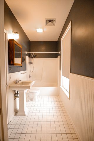 266 Paul Revere Drive, Chesterton, IN 46304