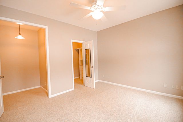 266 Paul Revere Drive, Chesterton, IN 46304