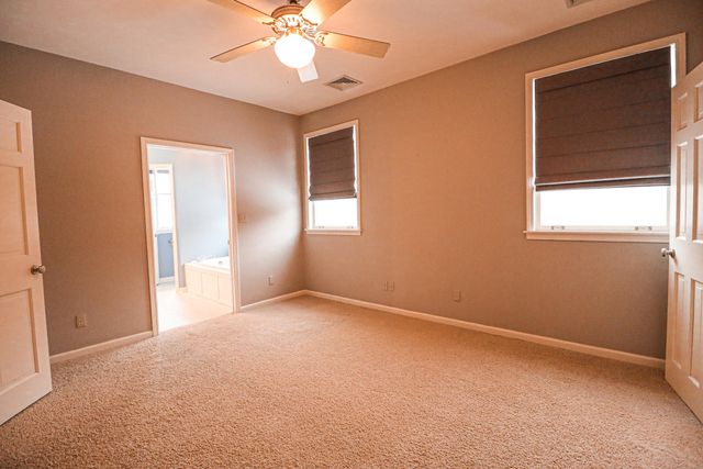 266 Paul Revere Drive, Chesterton, IN 46304