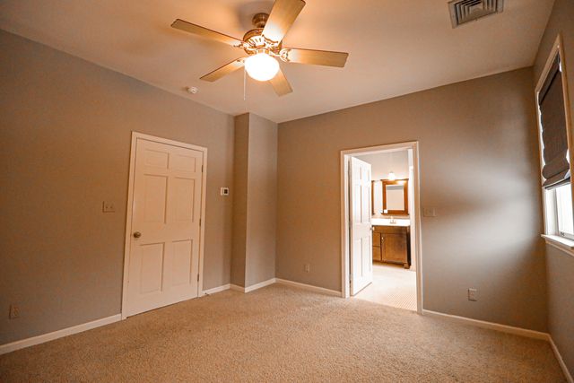 266 Paul Revere Drive, Chesterton, IN 46304