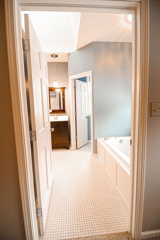 266 Paul Revere Drive, Chesterton, IN 46304