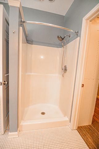 266 Paul Revere Drive, Chesterton, IN 46304