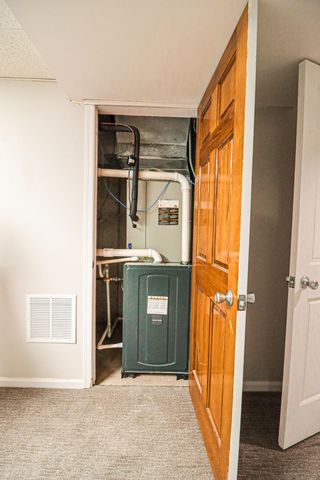 266 Paul Revere Drive, Chesterton, IN 46304