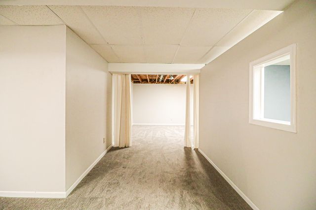 266 Paul Revere Drive, Chesterton, IN 46304