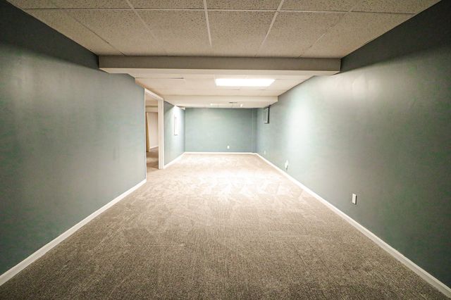 266 Paul Revere Drive, Chesterton, IN 46304